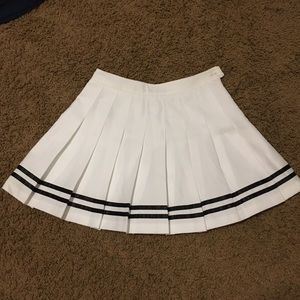 TRENDY FOREVER 21 PLEATED SKIRT
